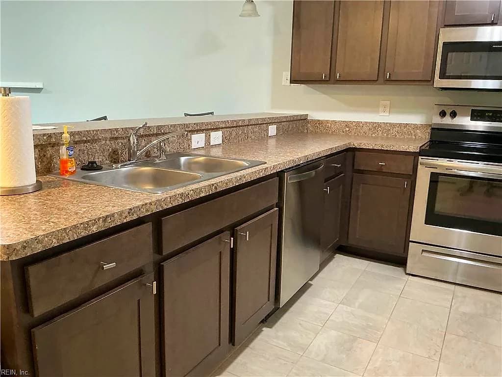 1016 Thoroughgood Way WAY #205, CHESAPEAKE VA 23324 thumb 6