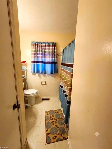 1213 Lakeview CT, CHESAPEAKE VA 23323 thumb 12