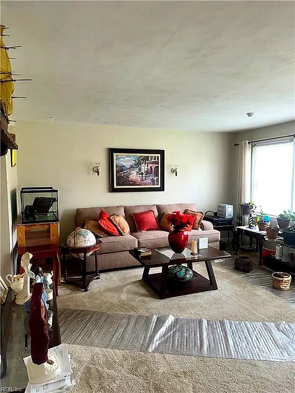 1213 Lakeview CT, CHESAPEAKE VA 23323 - Photo 5