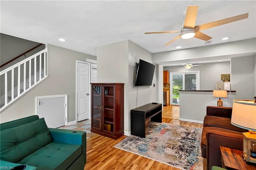 716 Oak Hurst Court CT #716, VIRGINIA BEACH VA 23462 - Photo 3