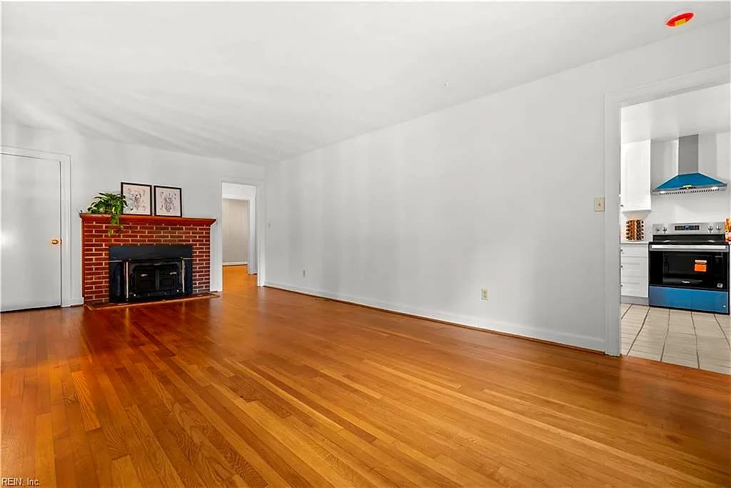 221 Rich RD, YORKTOWN VA 23693 thumb 9