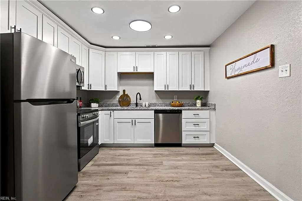 804 Teach ST, HAMPTON VA 23661 - Photo 5