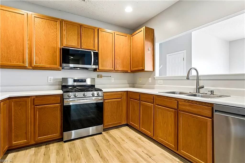 108 Nathan PL, YORKTOWN VA 23692 thumb 10