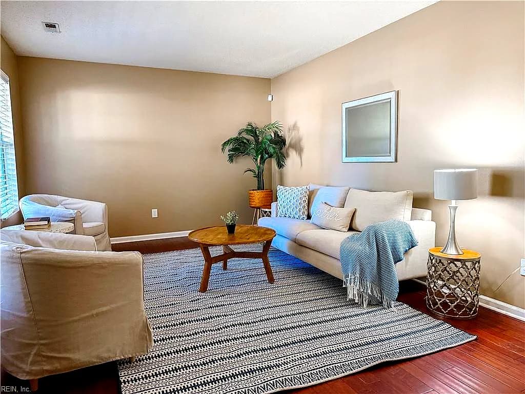 103 Summerglen RDG, NEWPORT NEWS VA 23602 - Photo 3