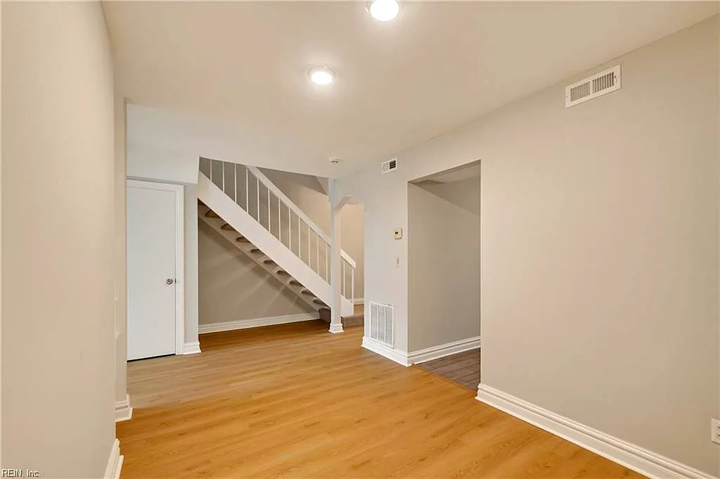 828 Biltmore DR, VIRGINIA BEACH VA 23454 thumb 9