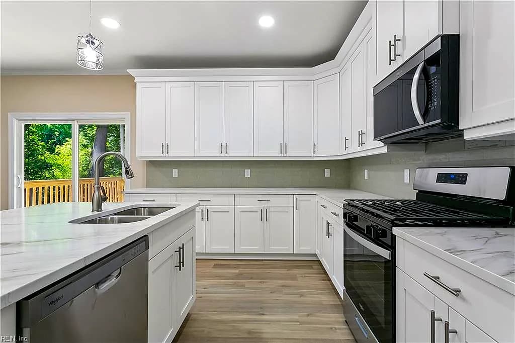 205 Basta DR, YORKTOWN VA 23692 thumb 10