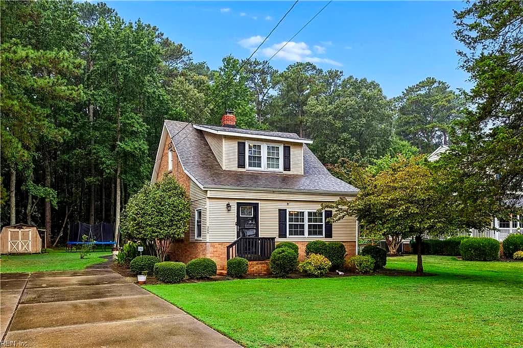 225 Hunts Neck RD, POQUOSON VA 23662 - Photo 4