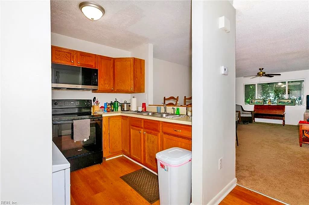 1203 Jamestown RD #D2, WILLIAMSBURG VA 23185 - Photo 4