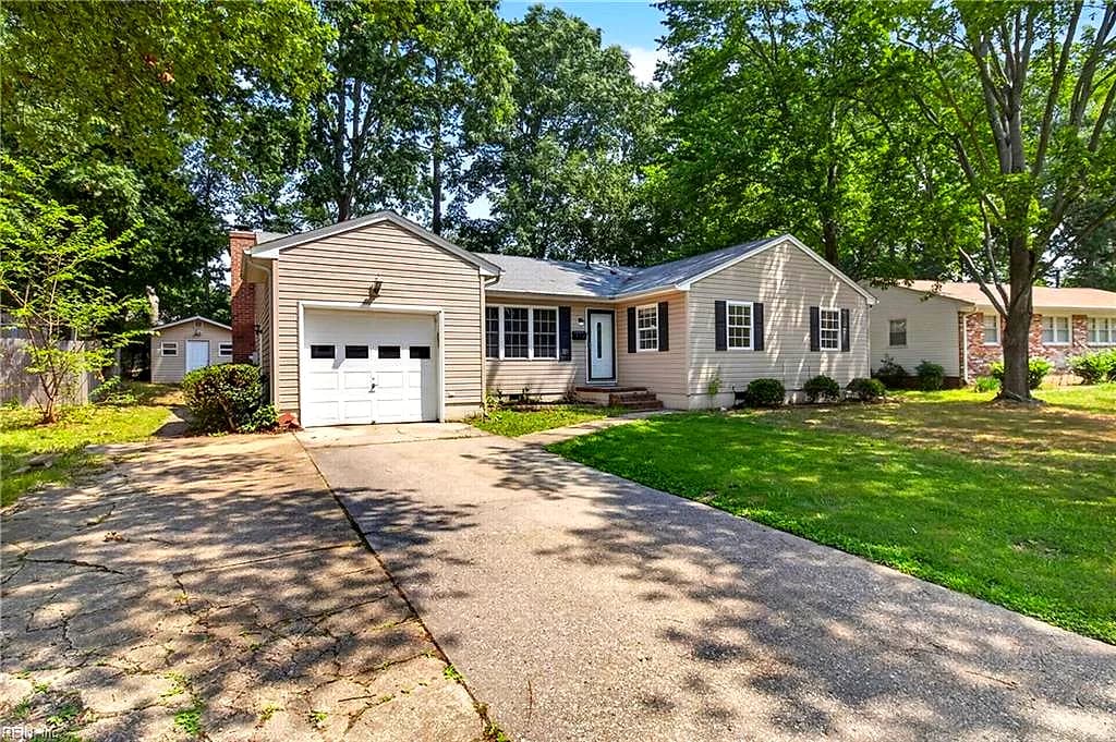 717 Keppel DR, NEWPORT NEWS VA 23608 - Photo 3