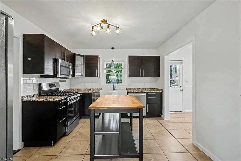28 N Greenfield AVE, HAMPTON VA 23666 thumb 11
