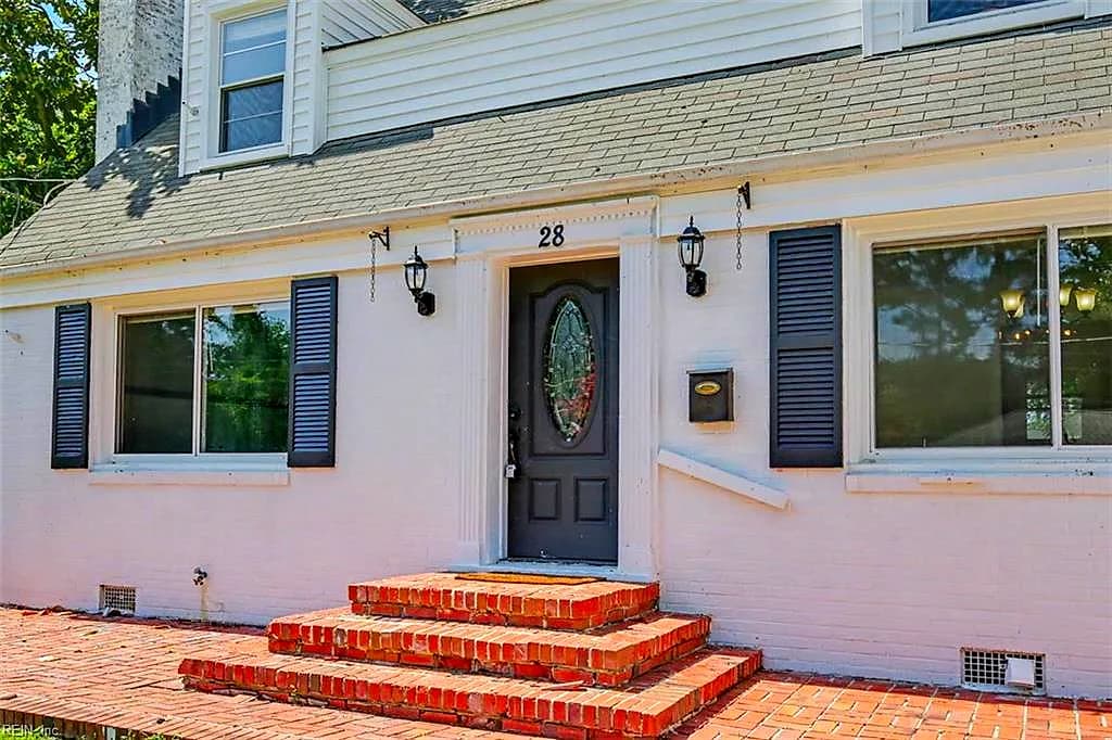28 N Greenfield AVE, HAMPTON VA 23666 - Photo 3