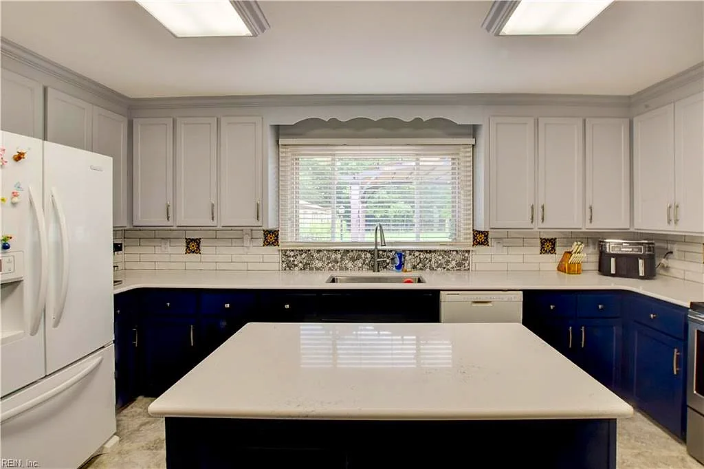 704 Chaucer CT, FRANKLIN VA 23851 thumb 8