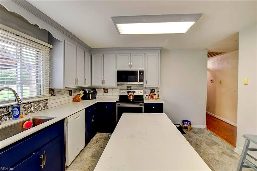 704 Chaucer CT, FRANKLIN VA 23851 thumb 9