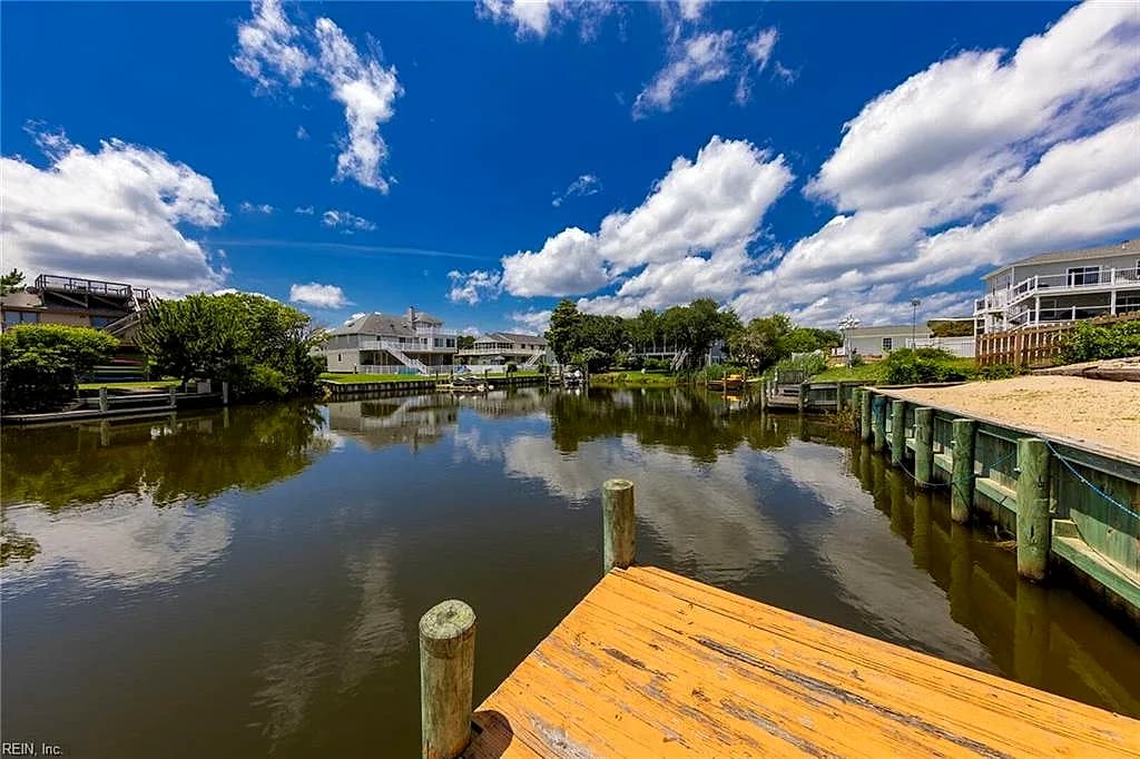 2813 Sandpiper RD, VIRGINIA BEACH VA 23456 - Photo 3