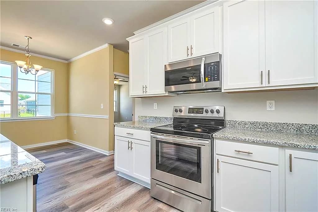 2207 Hampton Roads PW, CHESAPEAKE VA 23321 thumb 8