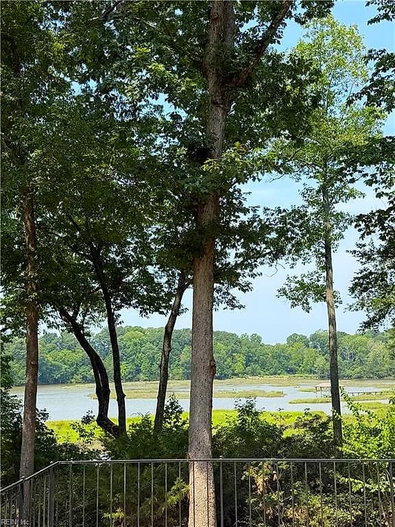 135 Kingspoint DR, WILLIAMSBURG VA 23185 - Photo 4