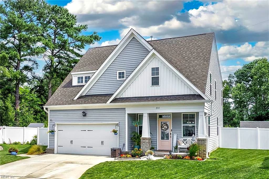 201 Ians WAY, CHESAPEAKE VA 23320 - Photo 2