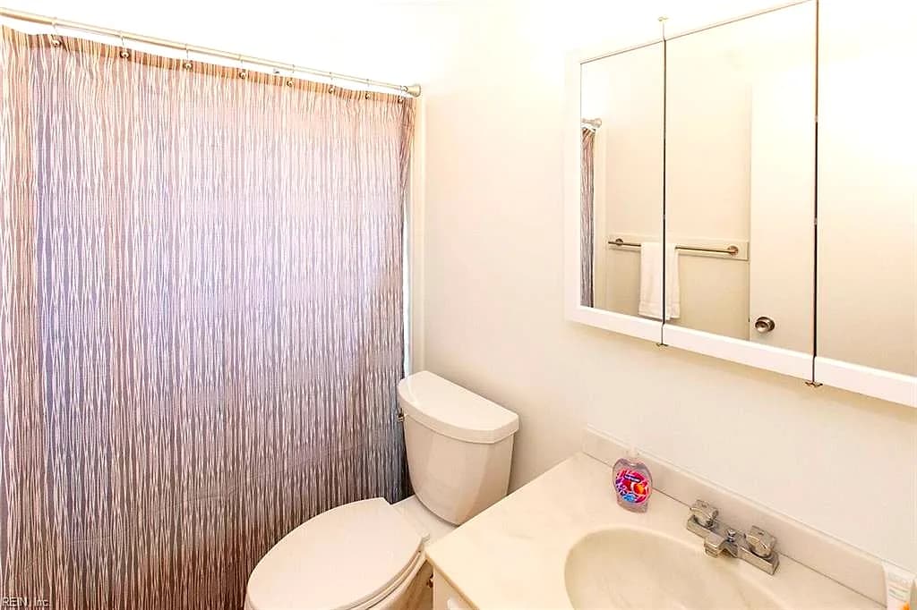 2305 Sandfiddler RD, VIRGINIA BEACH VA 23456 thumb 9