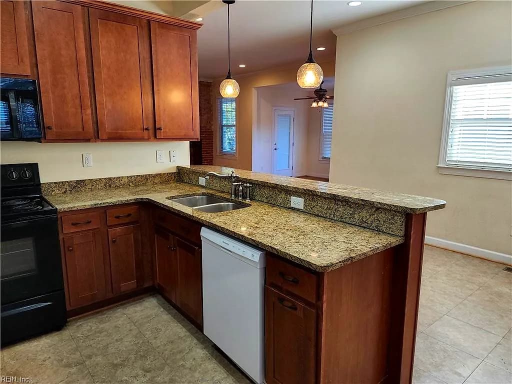 710 W 36th ST, NORFOLK VA 23508 thumb 9