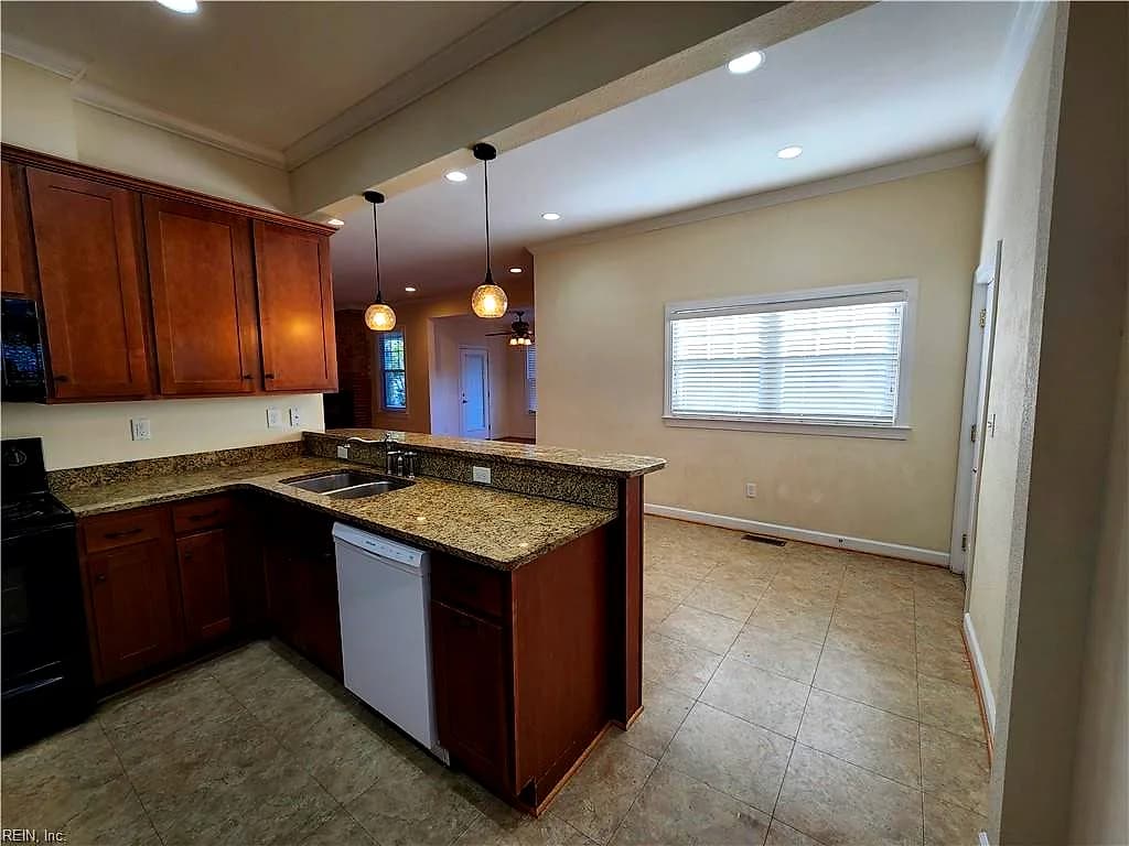 710 W 36th ST, NORFOLK VA 23508 thumb 10
