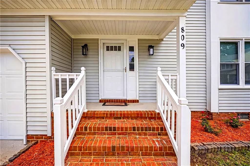 809 Bishop CT, NEWPORT NEWS VA 23602 - Photo 3