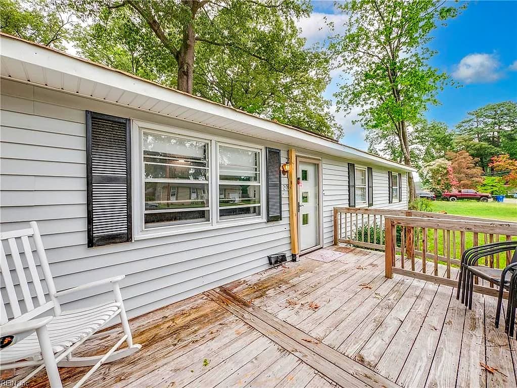 208 Collins DR, NEWPORT NEWS VA 23601 thumb 6