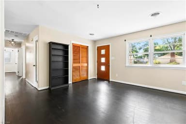 208 Collins DR, NEWPORT NEWS VA 23601 thumb 9
