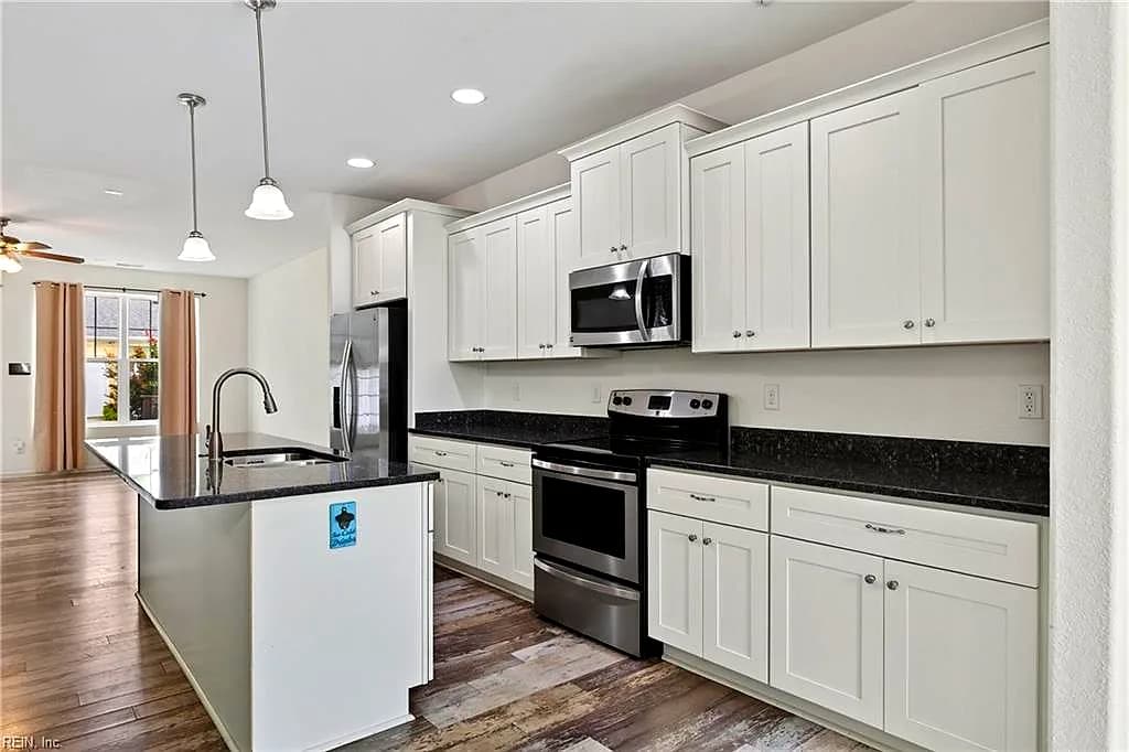 937 E Ocean View AVE, NORFOLK VA 23503 - Photo 3