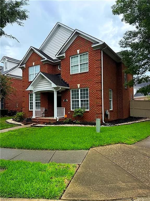 948 Stanhope GDNS, CHESAPEAKE VA 23320 - Photo 2