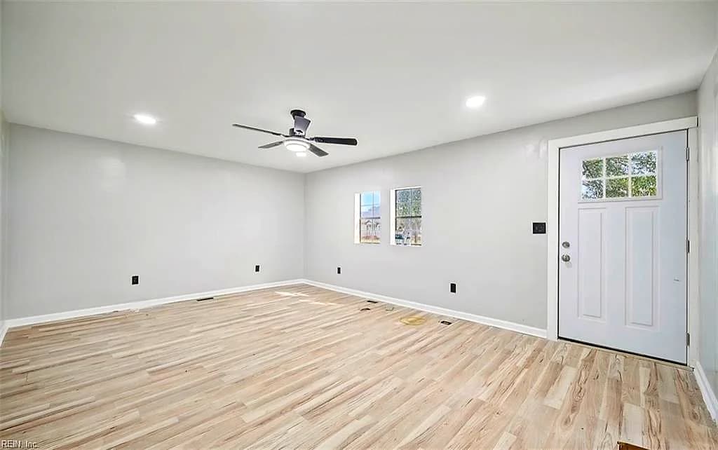 135 Whaley ST, SUFFOLK VA 23438 thumb 6