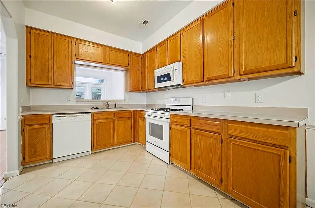 2648 Bracston RD, VIRGINIA BEACH VA 23456 thumb 10