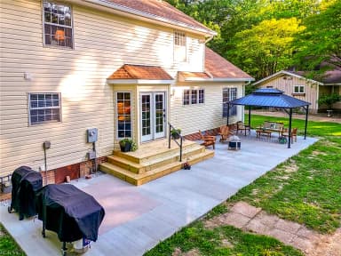 123 Barclay CRES, SMITHFIELD VA 23430 thumb 7