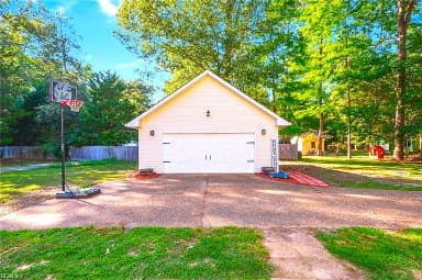 123 Barclay CRES, SMITHFIELD VA 23430 thumb 8