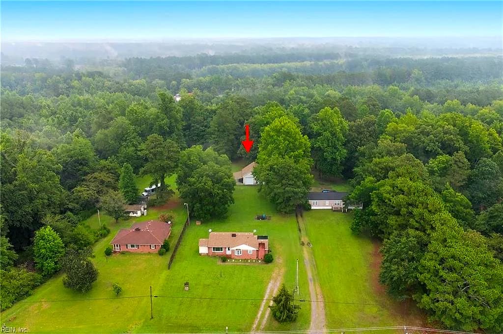 27443 Pretlow RD, FRANKLIN VA 23851 - Photo 3