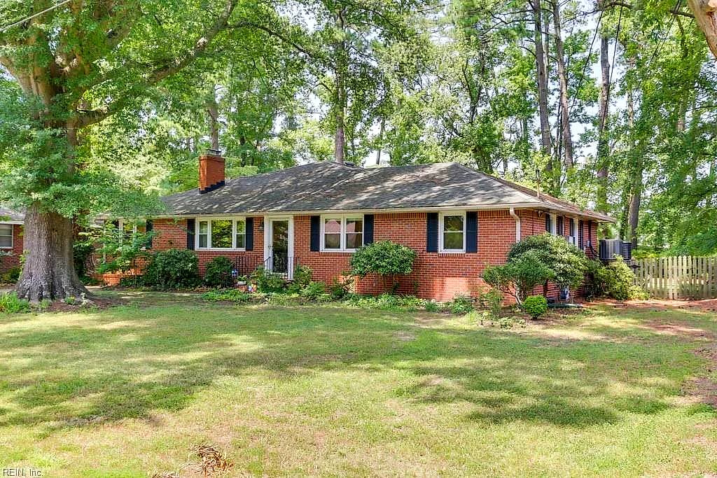 132 Causeway DR, CHESAPEAKE VA 23322 - Photo 5