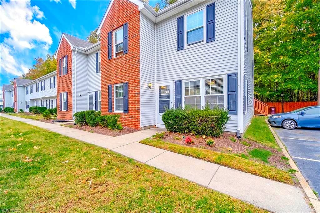3500 Clover Meadows DR, CHESAPEAKE VA 23321 - Photo 4