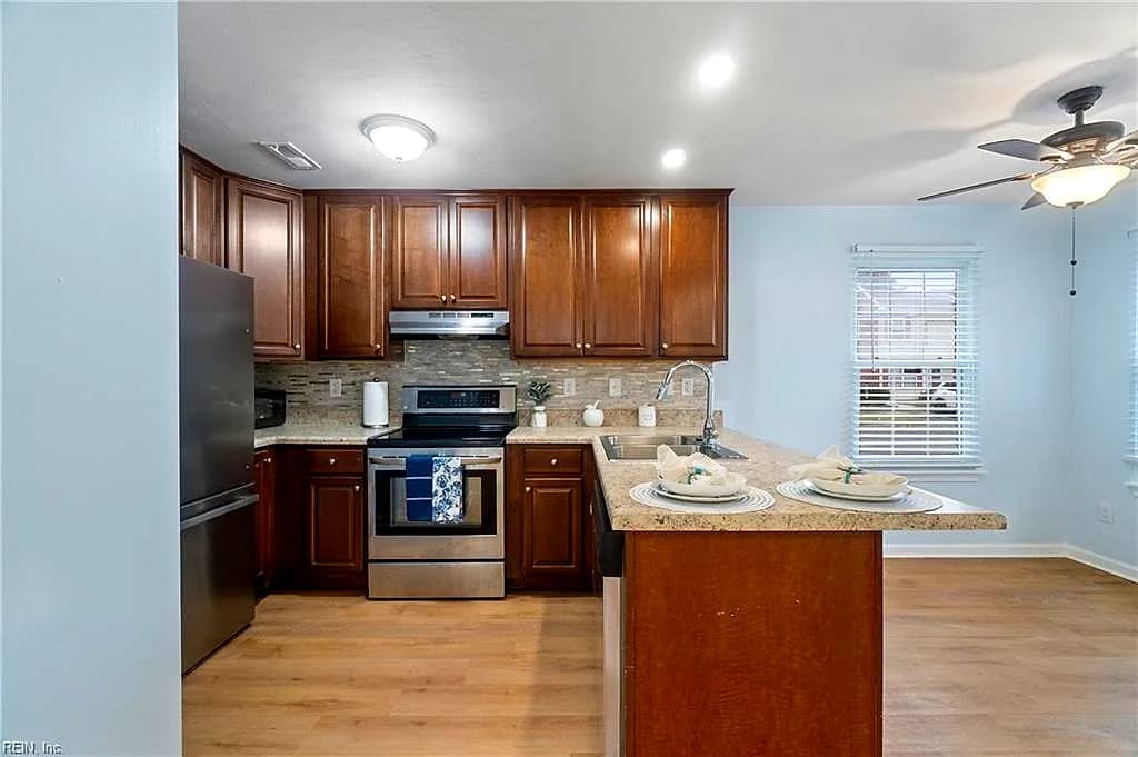 3500 Clover Meadows DR, CHESAPEAKE VA 23321 thumb 9