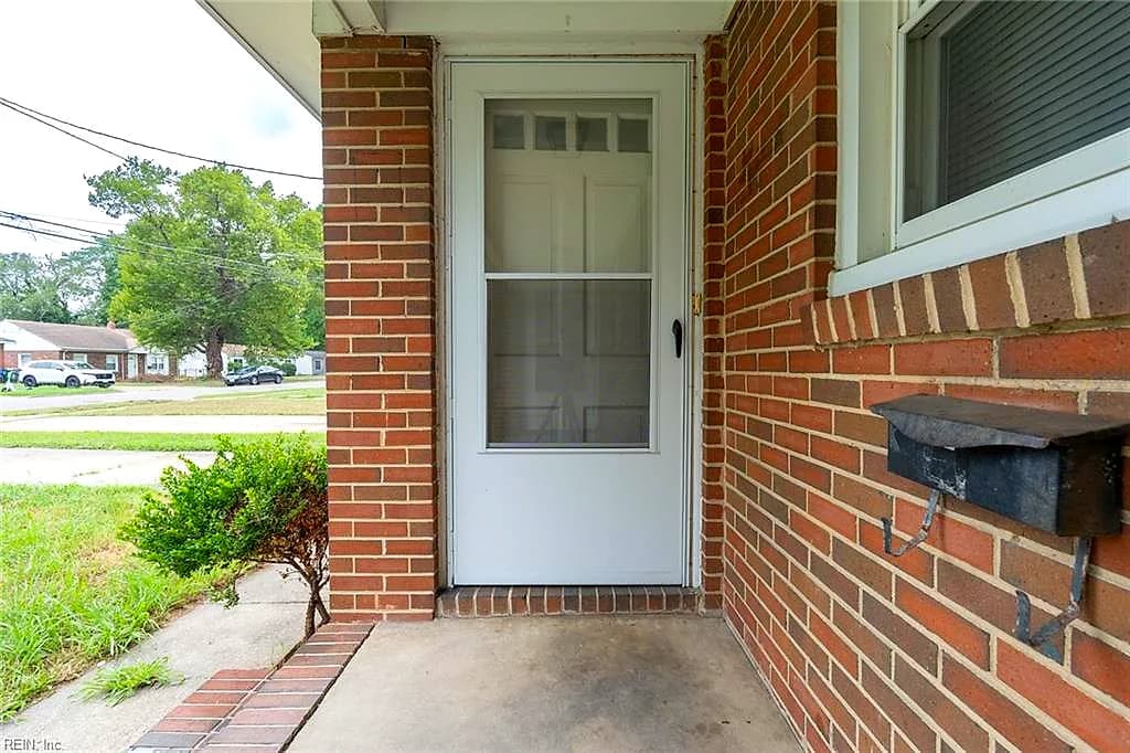 344 Woodview AVE #A, NORFOLK VA 23505 thumb 8