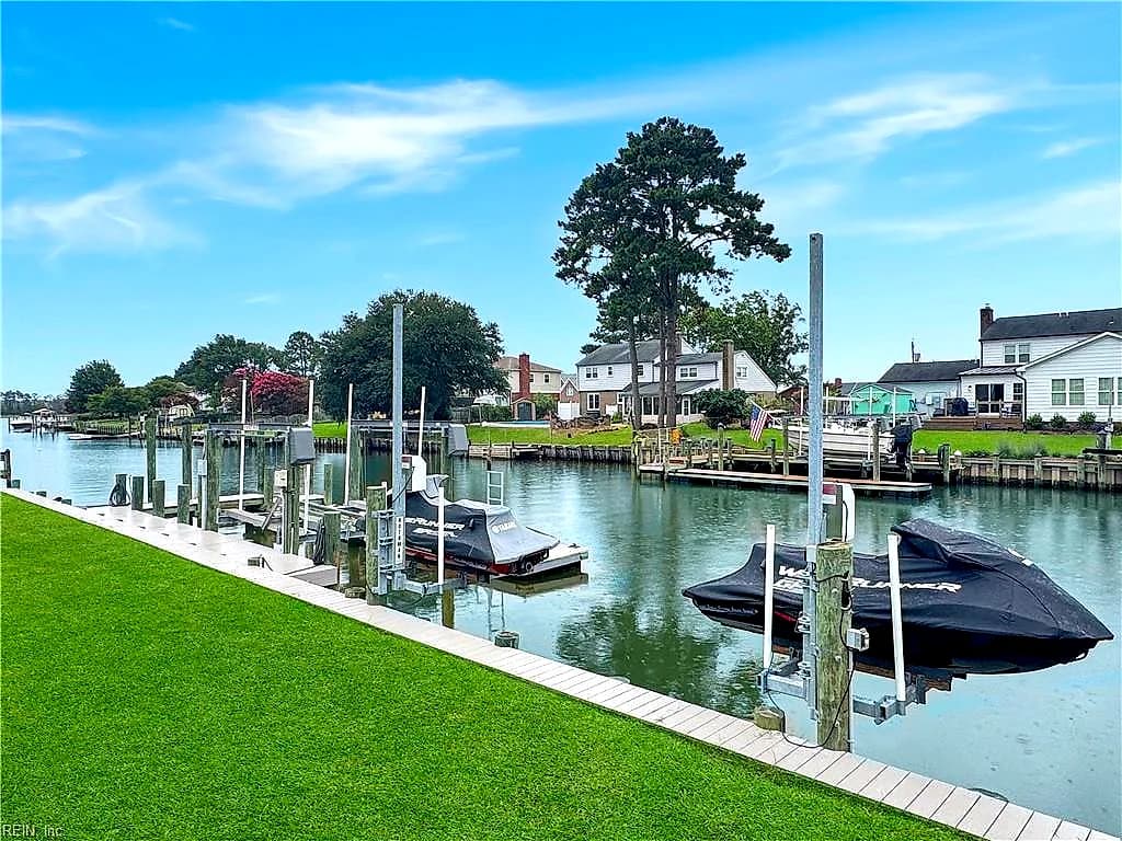 6 Lakeview DR, POQUOSON VA 23662 - Photo 3