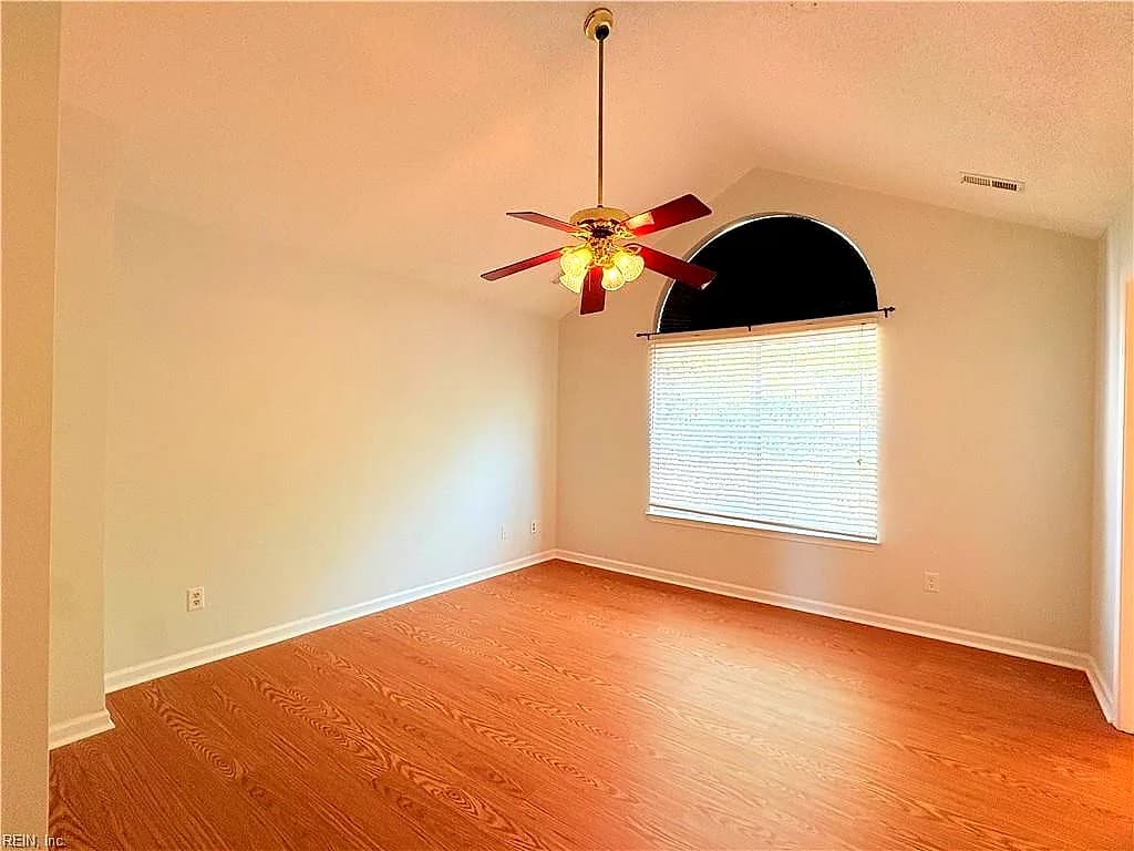 110 Amelia CT, YORKTOWN VA 23693 thumb 11
