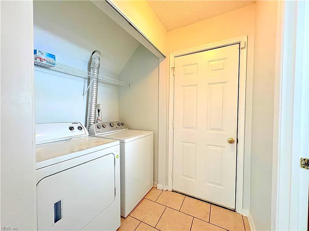 110 Amelia CT, YORKTOWN VA 23693 thumb 9