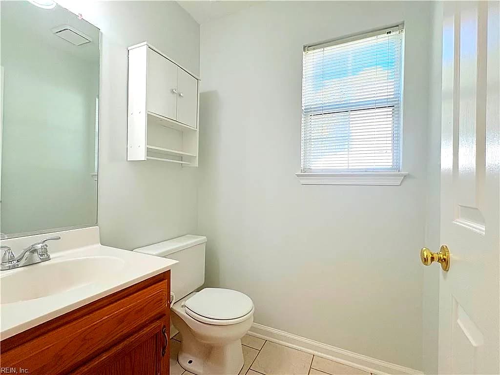 110 Amelia CT, YORKTOWN VA 23693 thumb 10