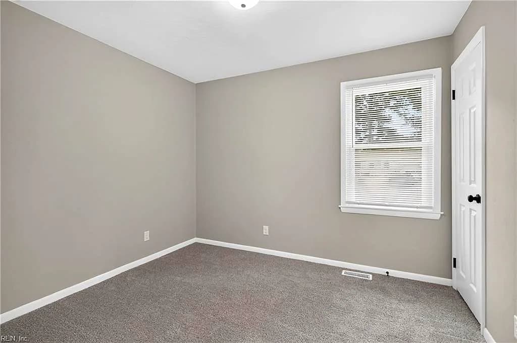 1109 Lakeview DR, PORTSMOUTH VA 23701 thumb 12