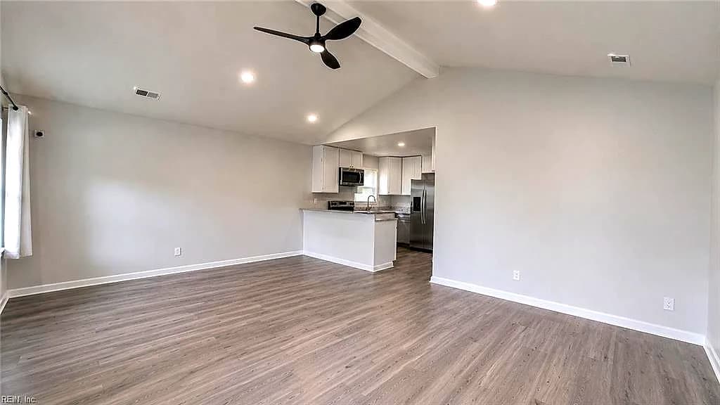 31 Bland ST, HAMPTON VA 23669 - Photo 3