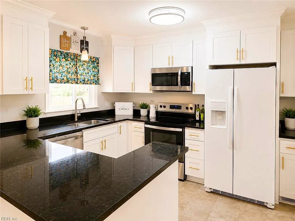 2 Surry CT, HAMPTON VA 23669 thumb 6