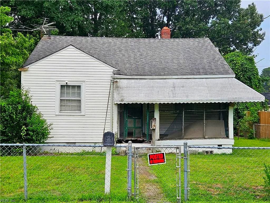4 Tyron PL, PORTSMOUTH VA 23702 - Main photo