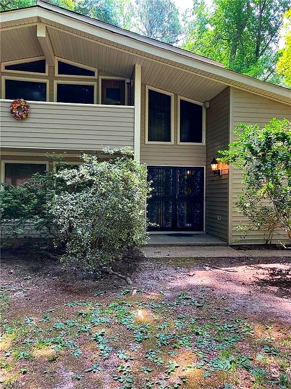 4852 Rosewell DR, GLOUCESTER VA 23061 - Main photo