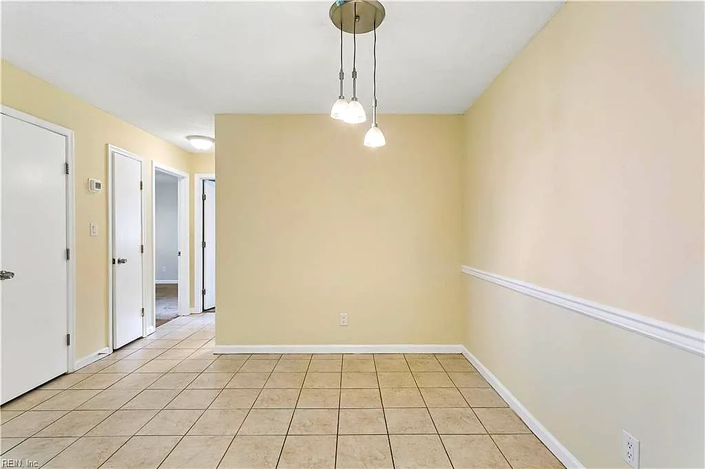 12622 Daybreak CIR, NEWPORT NEWS VA 23602 - Photo 5