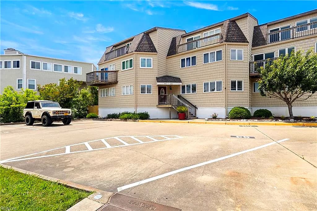 251 Lake DR, VIRGINIA BEACH VA 23451 thumb 8