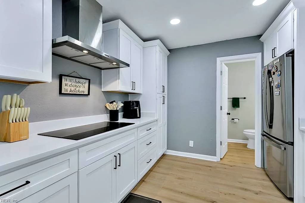 8333 Norristown DR, NORFOLK VA 23518 thumb 8